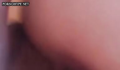 Трахаю чужую жену без презика и она визжит как сучка
