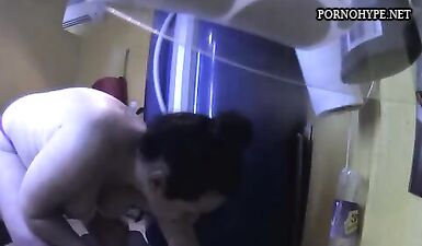 Горячее видео: Шаловливая красотка поймана врасплох!