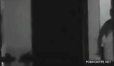 Неопытные красавицы в воде: интимный секрет раскрыт