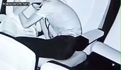 Шокирующее видео: Школьники занимаются мастурбацией в кинотеатре! Скрытая камера уловила каждую деталь!