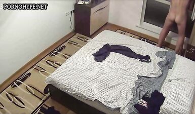 Анальный и вагинальный секс с грубым мужчиной и развратной девочкой