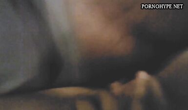 Горячая русская шлюха в домашнем порно: жесткий секс и грубые игры