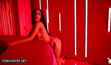 Летние шалости с горячими красотками Playboy: эротическое видео в HD!