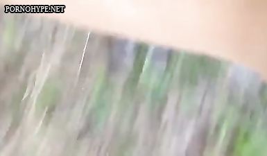 Семейная пара снимает свой секс в лесу и дома