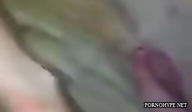 Соска нашла утраченный смартфон и отсосала за вознаграждение