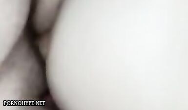 Гигантская задница разрывается от страсти: анальный экстаз ждет!